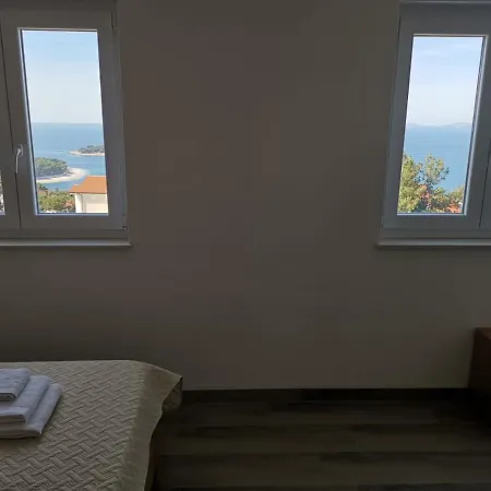 Nejasmic Primošten