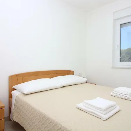 Apartament Nejasmic