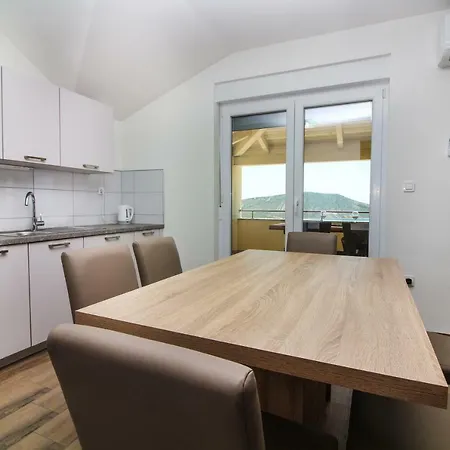 Nejasmic Apartmán Primošten