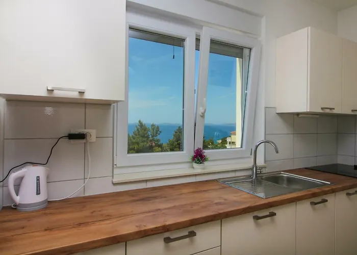 Nejasmic * Primošten